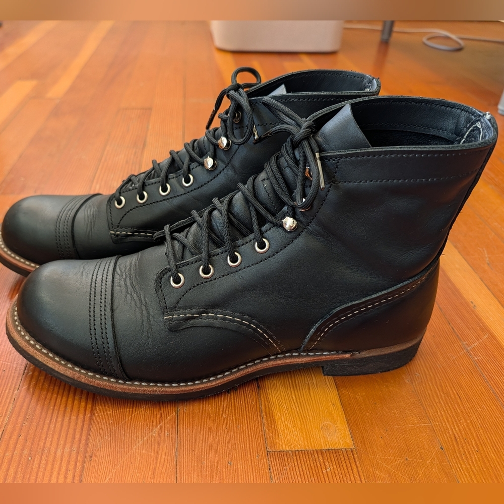 Red Wing Iron Rangers Men's US Size 10.5 Model 8084